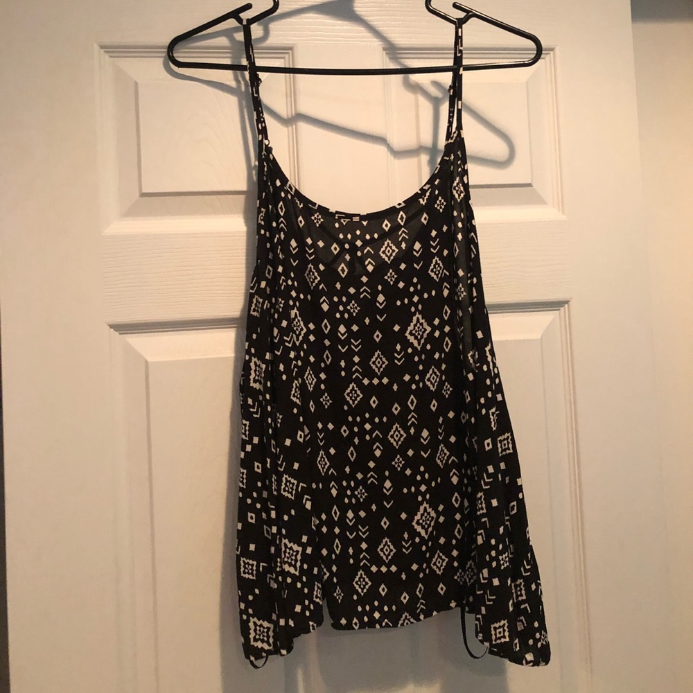 PLUS SIZE TRIBAL PRINT CREAM AND BLACK THIN TANK